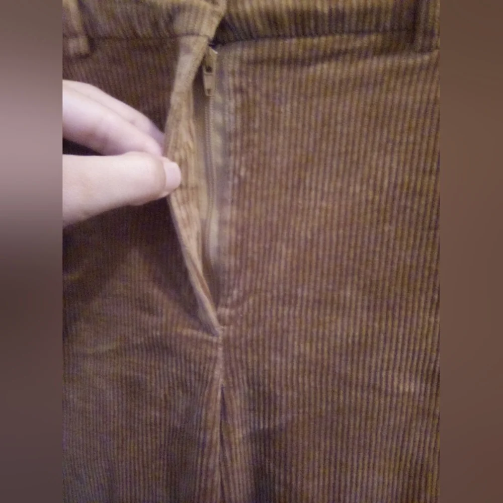 H&M Brown Corduroy Pants Size 4